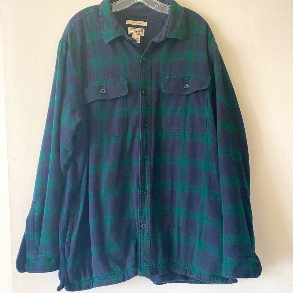 LLBean Men’s cozy plaid fleece lined flannel shirt
